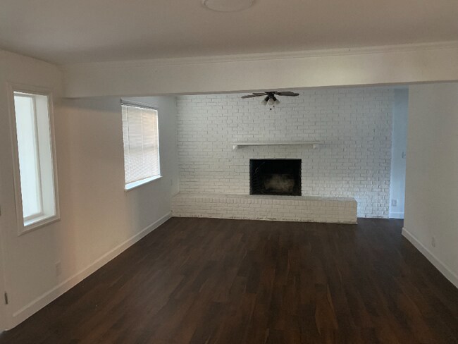 Building Photo - 10515 Beverly Nalle Rd