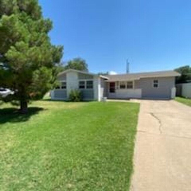 Foto del edificio - $0 First Month's Rent / $0 Deposit at Move-in