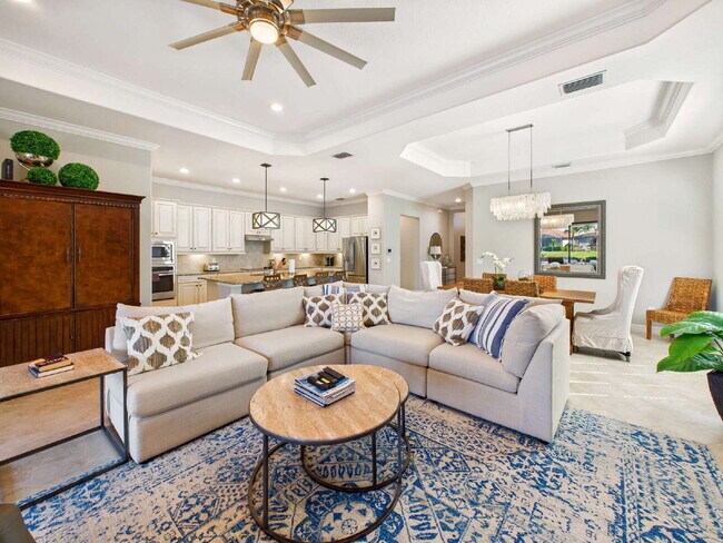 Foto del edificio - SEASONAL RENTAL – Available November throu...