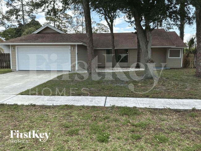 Building Photo - 878 Daffodil Dr