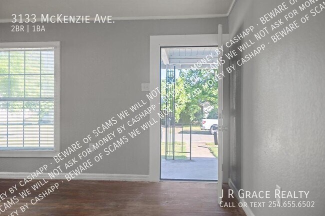 Building Photo - 3133 McKenzie Ave