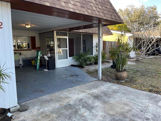 Foto del edificio - 702 Heritage Ln