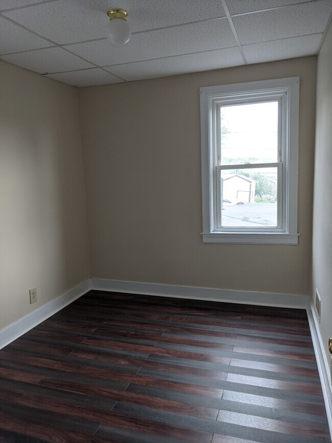 101 Logan St N Unit A, Junction City, OH 43748 Apartments in Junction