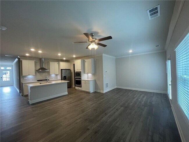 Foto del edificio - 3483 Monarch Ave
