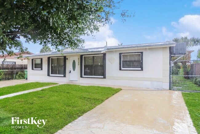 Foto del edificio - 2150 NW 28th Ave