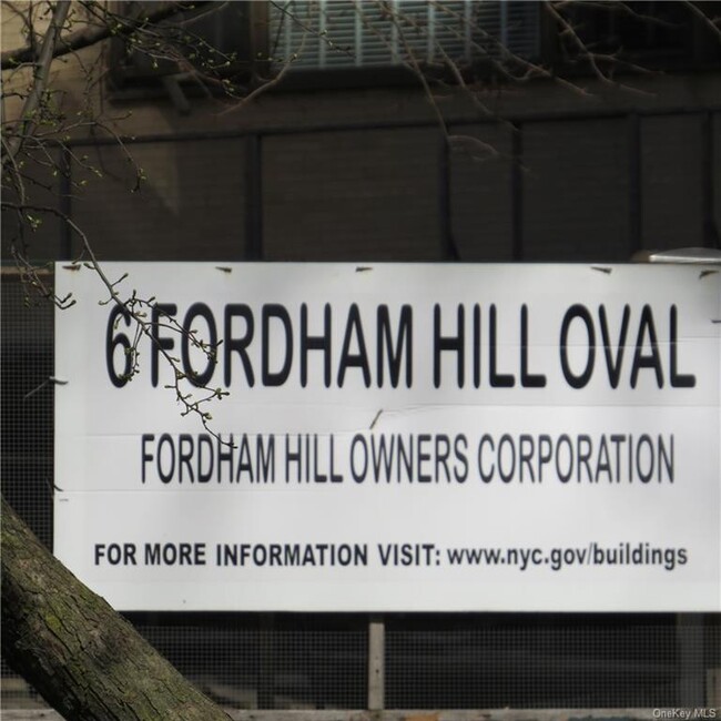 Building Photo - 6 Fordham Hill Oval