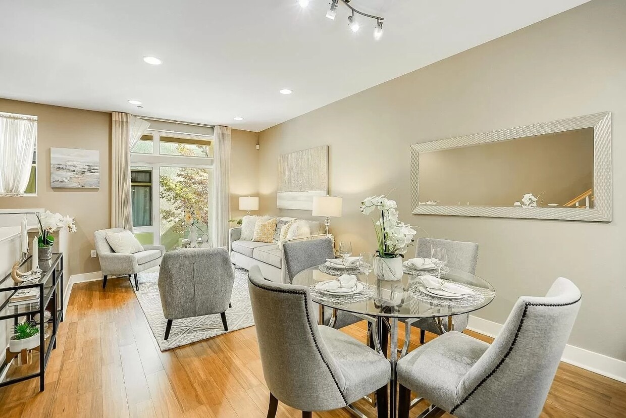 Combined living & dining perfect for entertaining - 3733 Egret Ln