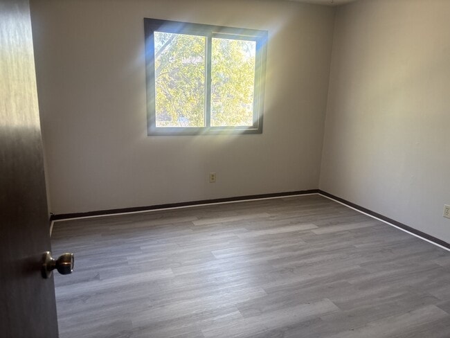 Foto del edificio - 1520 Oak Ridge Ln SE