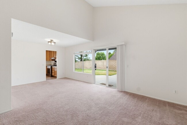 Building Photo - 5923 Burgundy Ave
