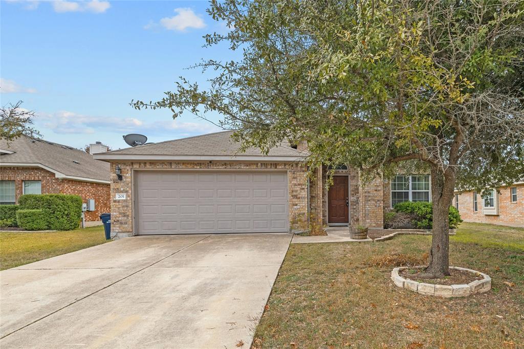 Foto principal - 201 S Treasure Oaks Dr