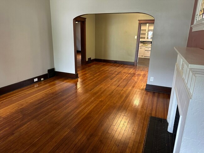 Foto del edificio - 7509 Trenton Ave