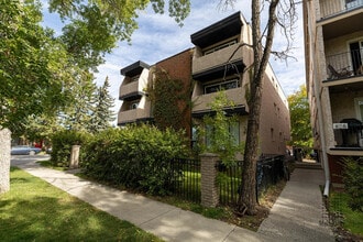 Building Photo - Renfrew Corner Apartments