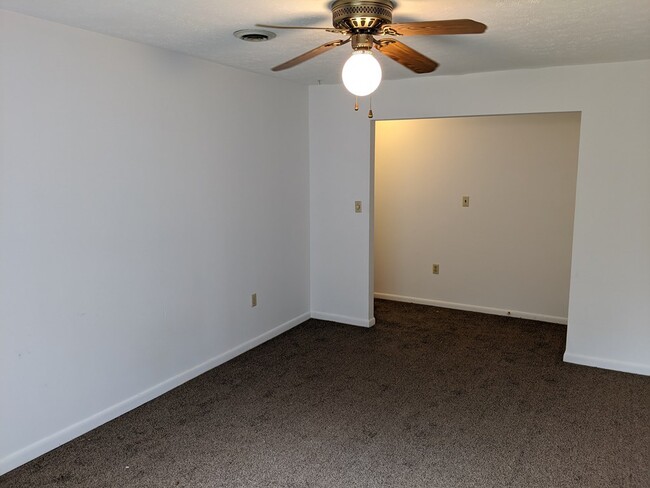 Building Photo - 17228 Ashley Hills Cir