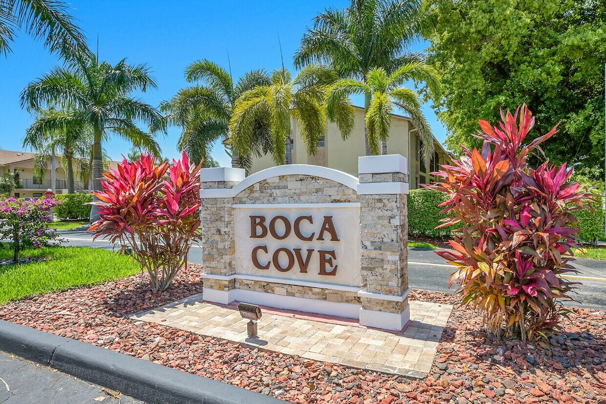Foto principal - 9503 Boca Cove Cir