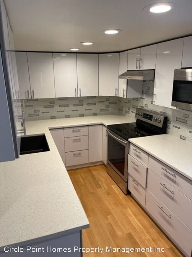 Building Photo - 3 br, 3 bath House - 1550 NW 195th St #112