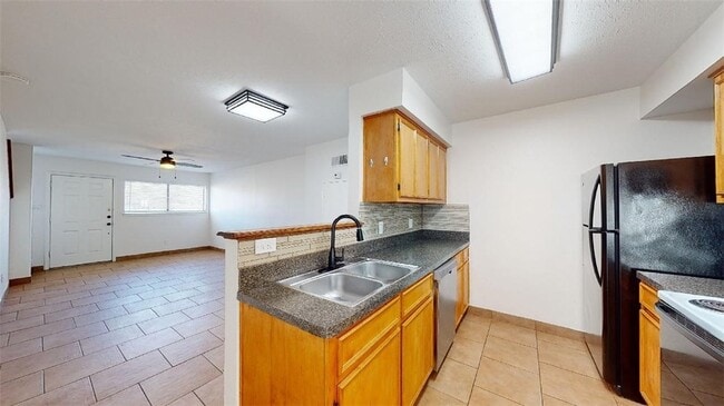 Foto del edificio - 1106 Welsh Ave