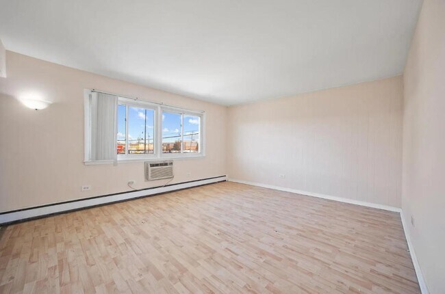 Foto del edificio - 7834 95th St