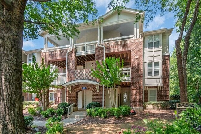 Building Photo - Waterfront Living at Its Finest - Beautifully Remodeled 3BR/2BA, 1st Floor, End Unit Condo on Lak...