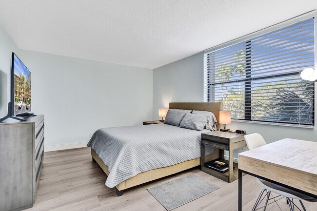 Foto del edificio - 955 Dotterel Rd