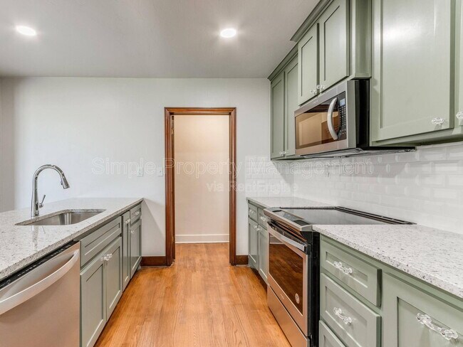 Foto del edificio - 2527 NW 16th St