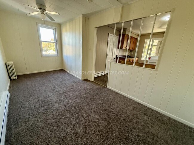 Foto del edificio - 333 E Locust St