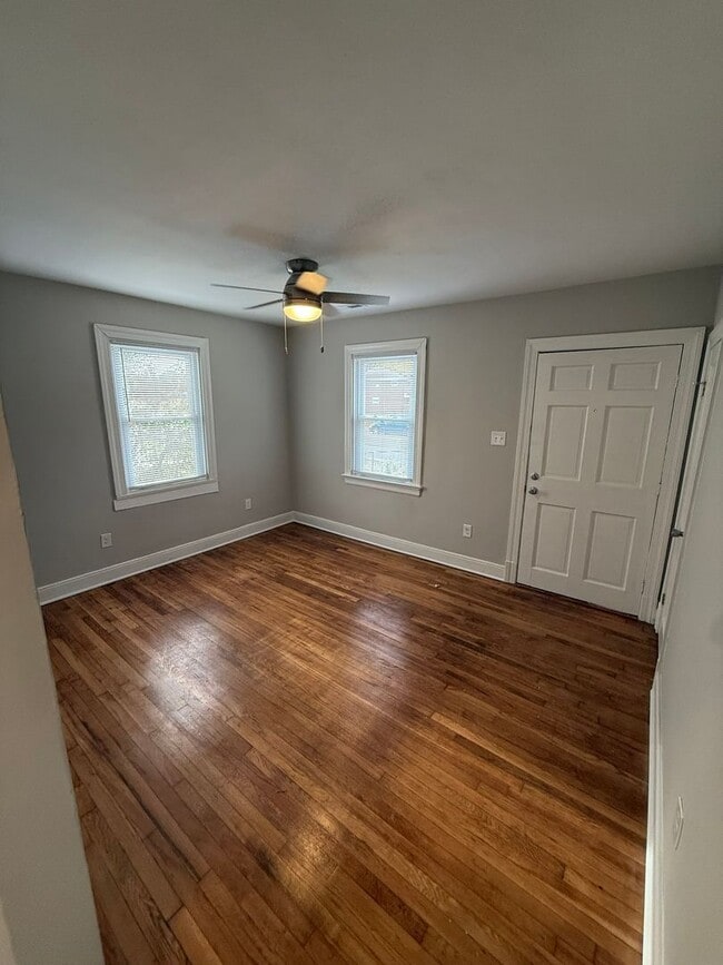 Building Photo - Great renovated 2 bedroom house in Richmond