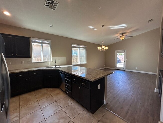Building Photo - 353 Stannous Ct