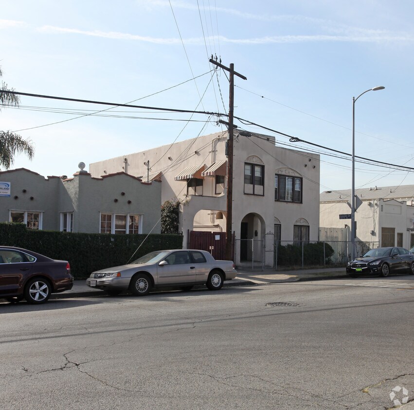 Foto principal - 5218 Fountai Ave