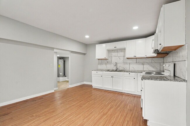 Foto del edificio - Affordable spacious 3bed/1bath unit!