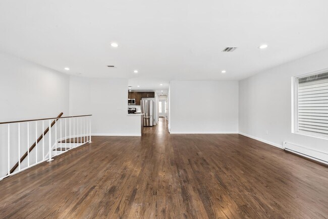 Foto del edificio - 1916 Grand Ave