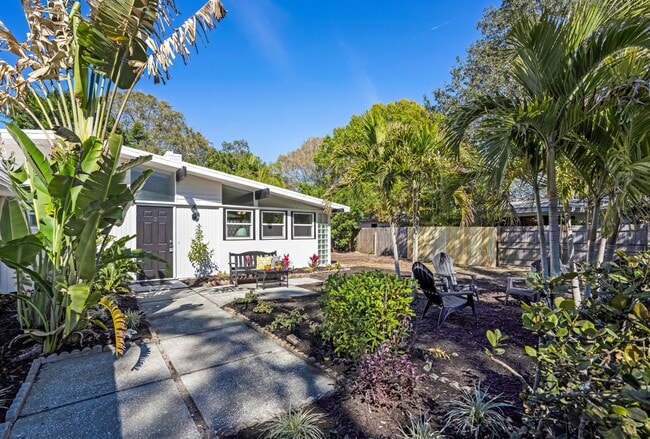 Building Photo - 2213 Wason Rd