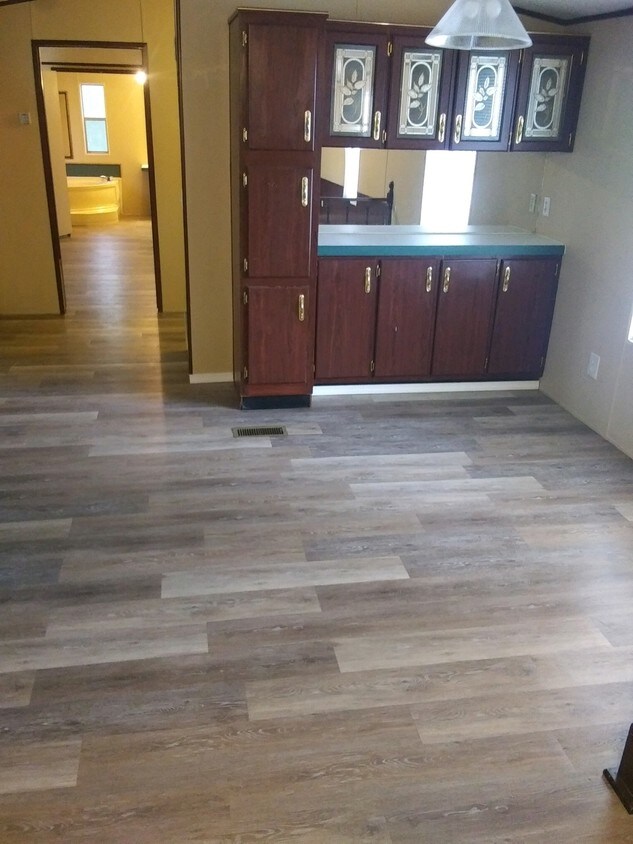 1401 I20 Frontage Unit 65, Clinton, MS 39056 Room for Rent in