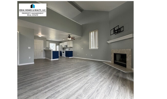 Foto del edificio - 5466 Country Hearth Ln