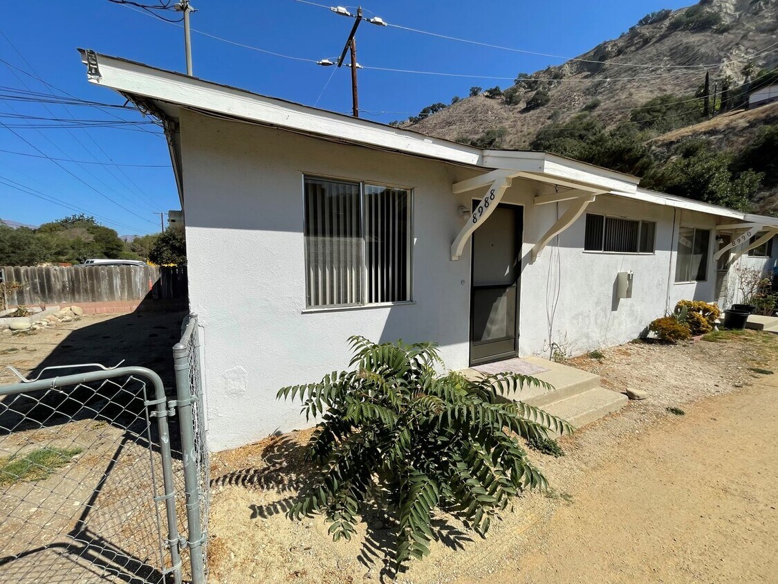 89888992 Nye Rd Unit 8988, Ventura, CA 93001 Room for Rent in