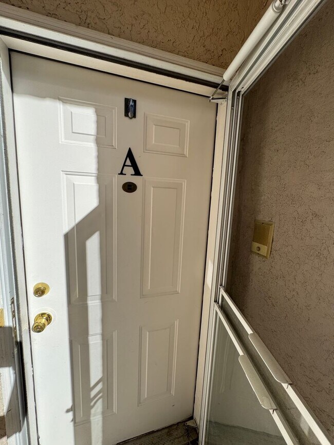 Foto del edificio - Gorgeous 2 Bed 2 Bath Condo!