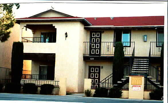 Building Photo - Sierra Baja