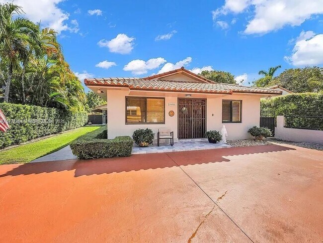Foto del edificio - 2540 SW 11th St
