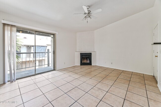 Foto del edificio - 10802 N 16th Ave