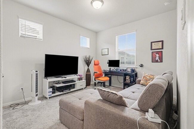 Building Photo - 10011 Brickhouse Dr