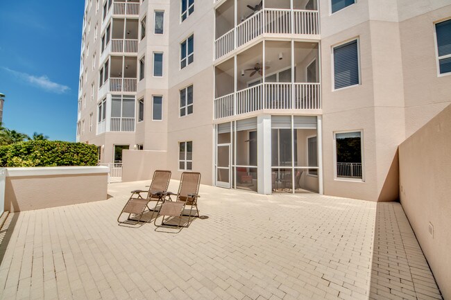 Foto del edificio - 4182 Bay Beach Ln