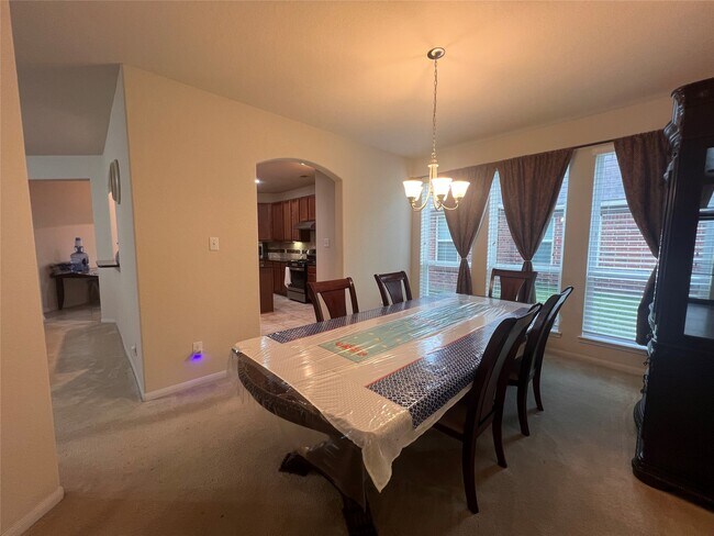 Foto del edificio - 5410 Peppermint Ln
