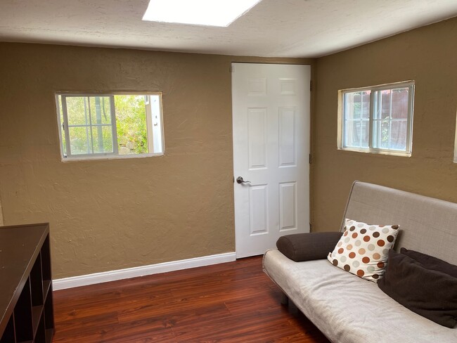 Foto del edificio - 1754 Hampton Ct