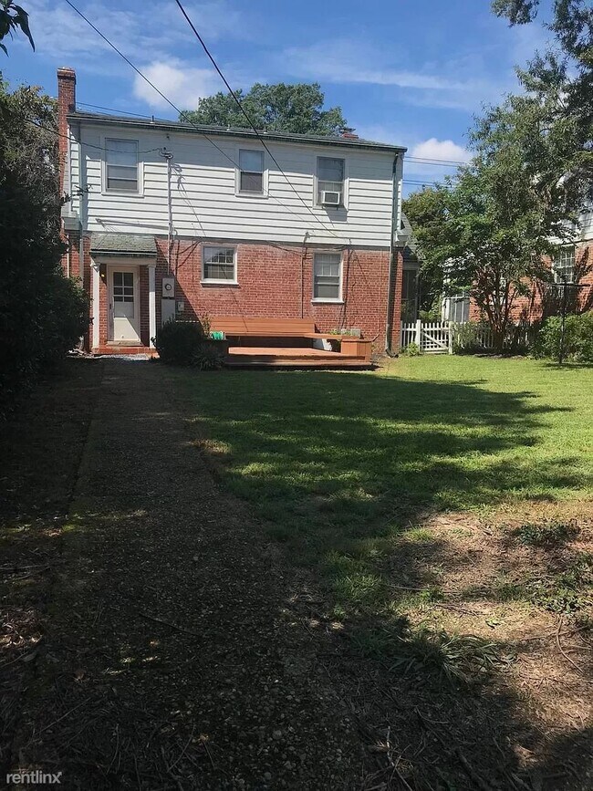 Building Photo - 3 br, 1.5 bath House - 4521 Brook Rd