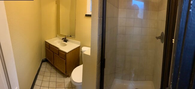 Bathroom - 2 Elk St