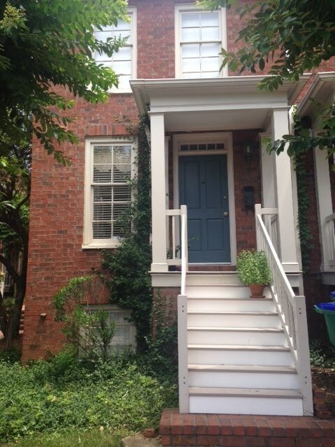 Primary Photo - 2504 E Franklin St