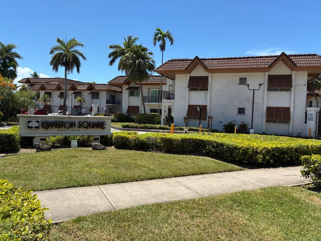 Foto principal - 9302 SW 77th Ave