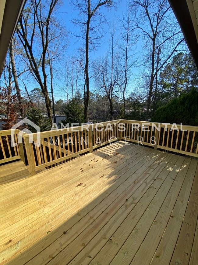 Building Photo - Beautiful Home in Birmingham, AL!!! Availa...