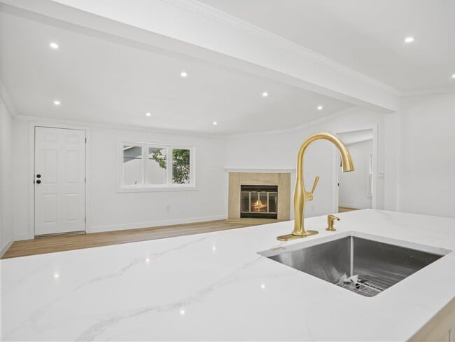 Photo - 28 Crescent Park Rd House