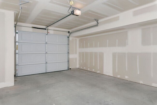 Foto del edificio - Brand New 3-Story Payton Model Townhomes i...