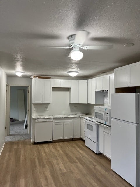 kitchen - 23855 David Dr